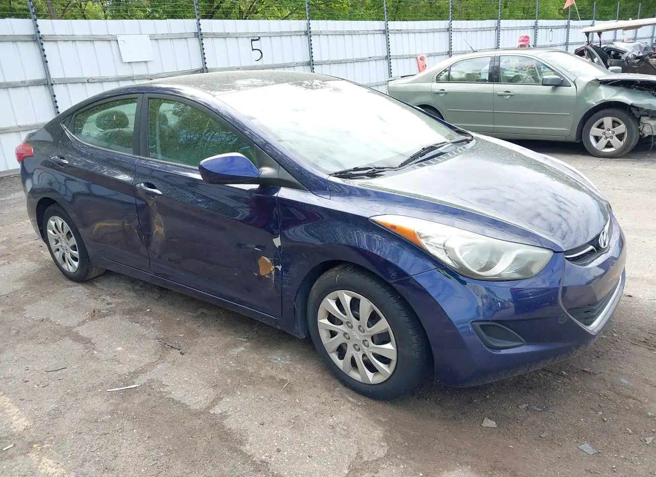 2011 HYUNDAI  - Image 1.