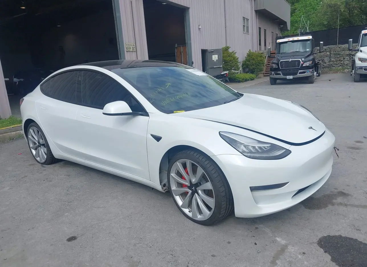 2019 TESLA  - Image 1.