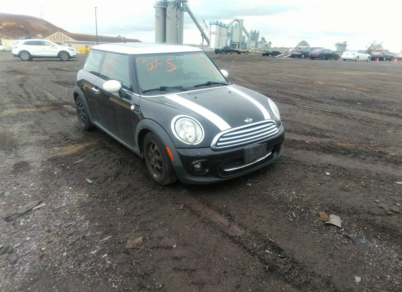 2012 MINI  - Image 1.