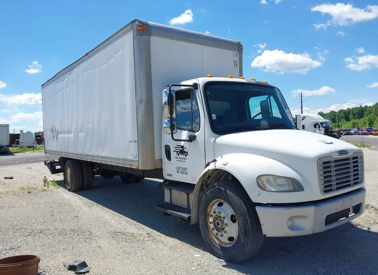 2006 FREIGHTLINER  - Image 1.