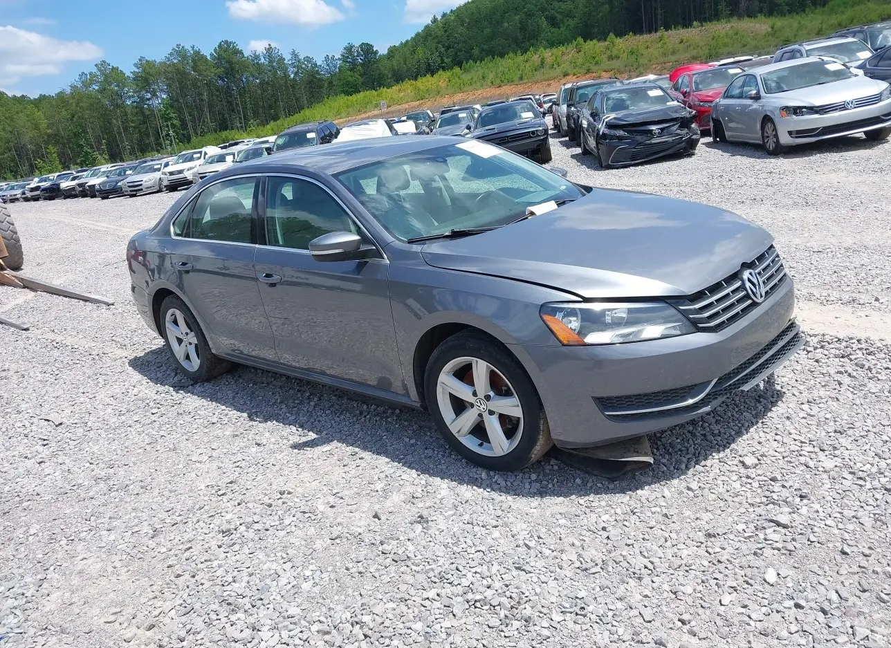 2013 VOLKSWAGEN  - Image 1.