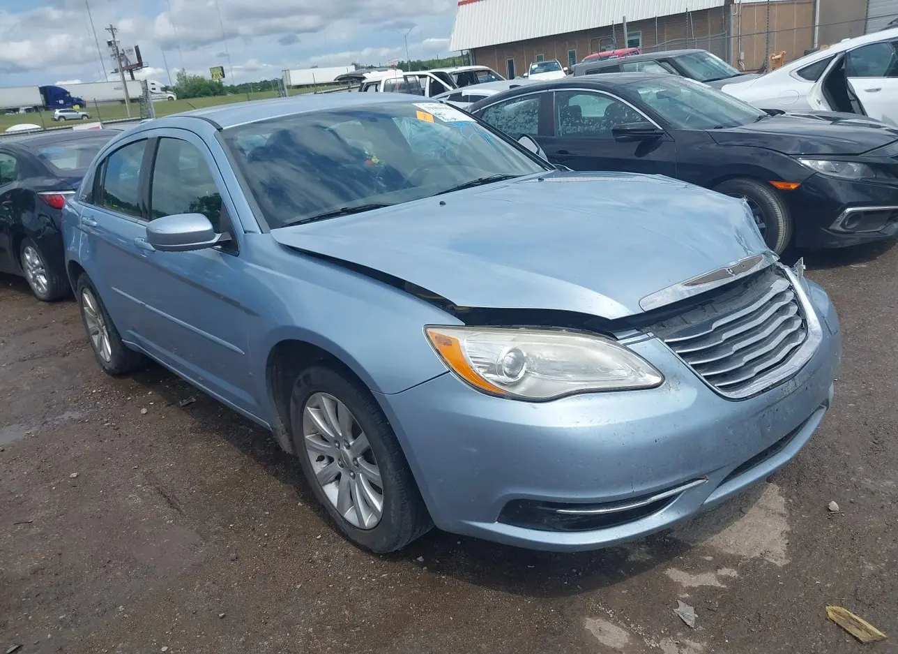 2012 CHRYSLER  - Image 1.