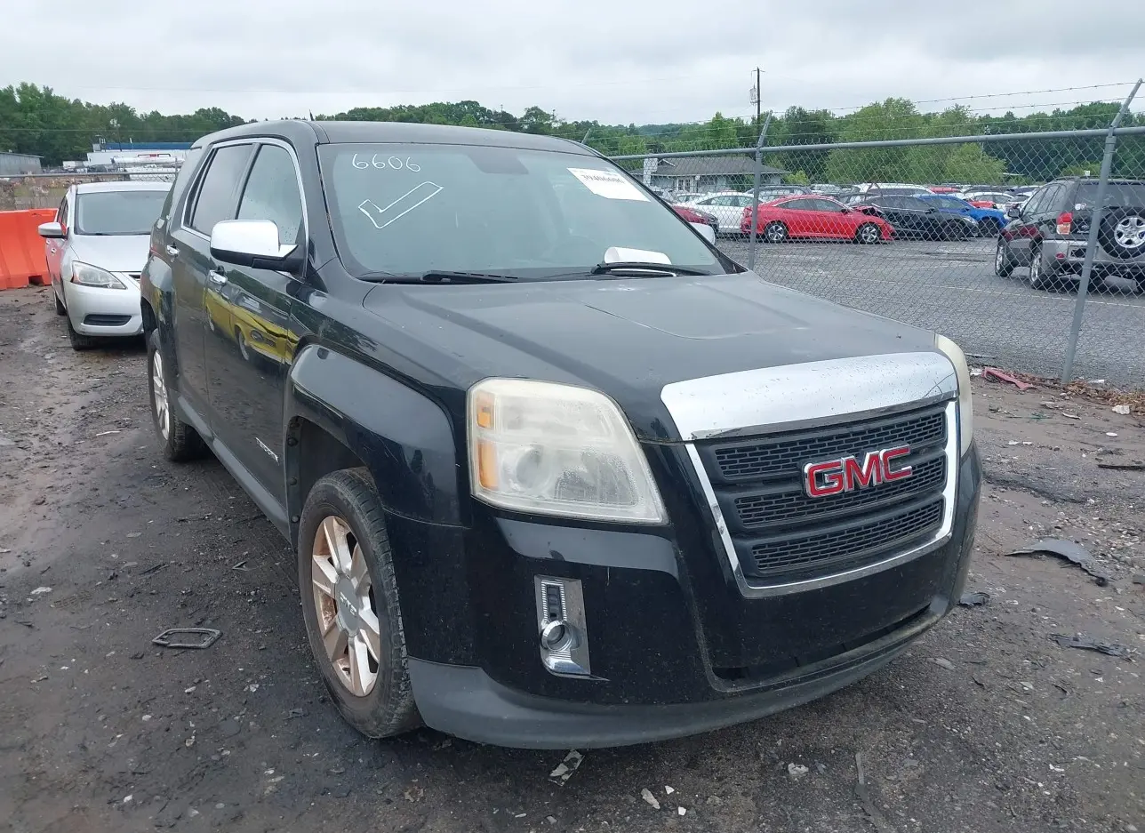 2012 GMC  - Image 1.