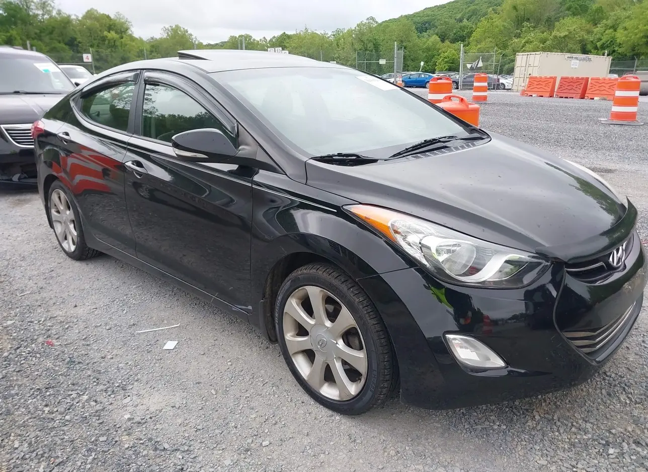 2013 HYUNDAI  - Image 1.