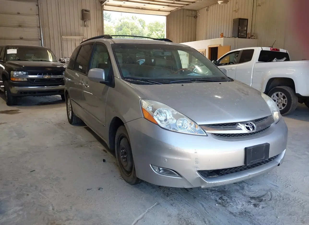 2007 TOYOTA  - Image 1.