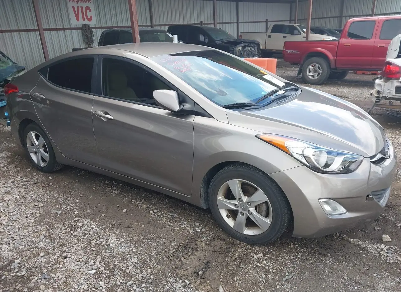 2013 HYUNDAI  - Image 1.