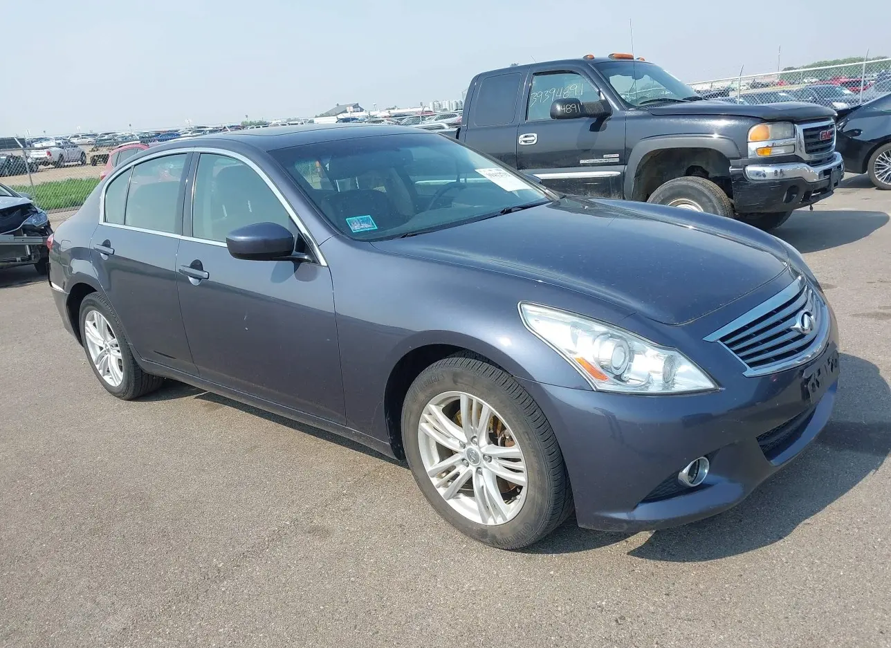 2011 INFINITI  - Image 1.