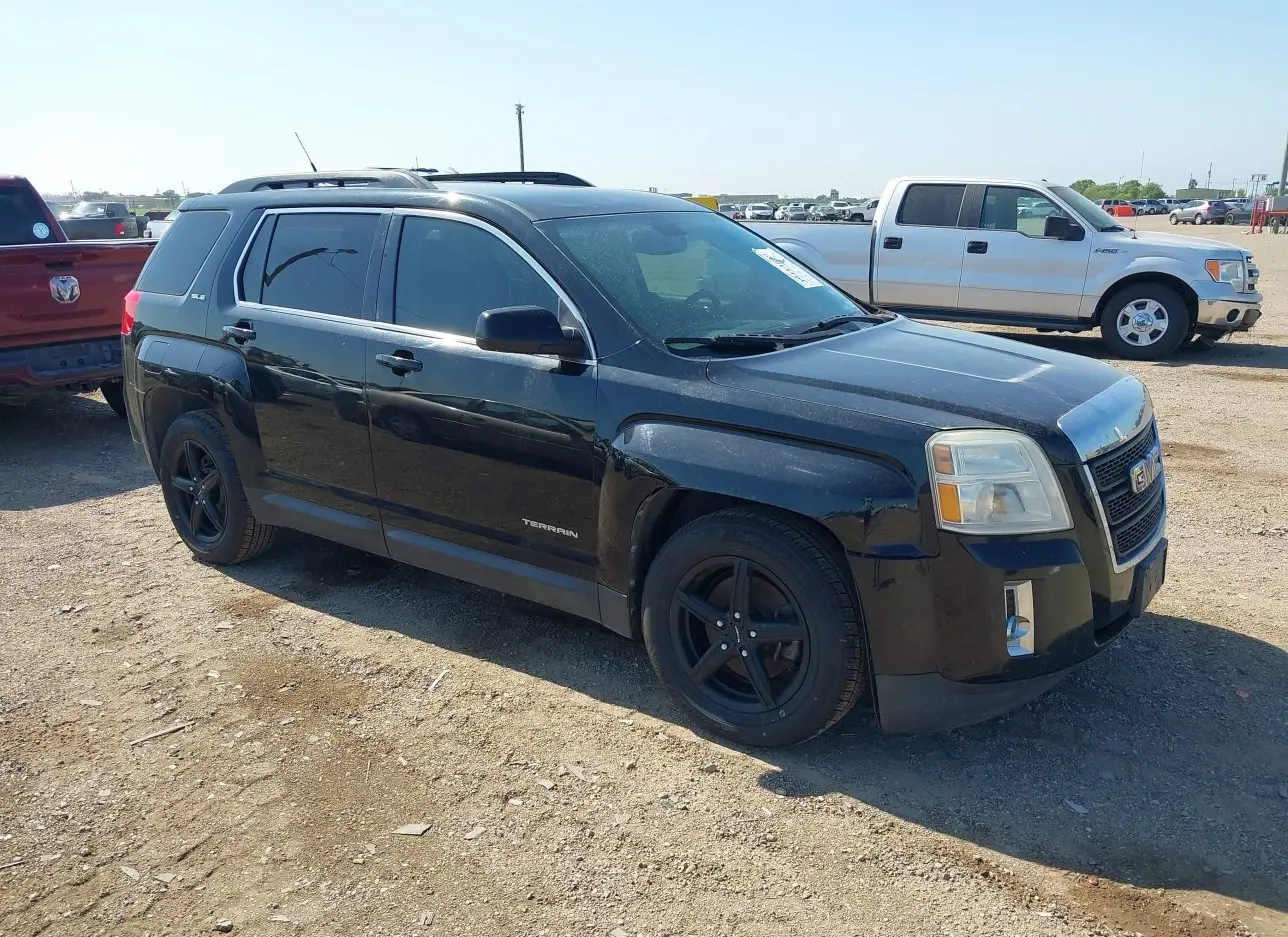 2010 GMC  - Image 1.