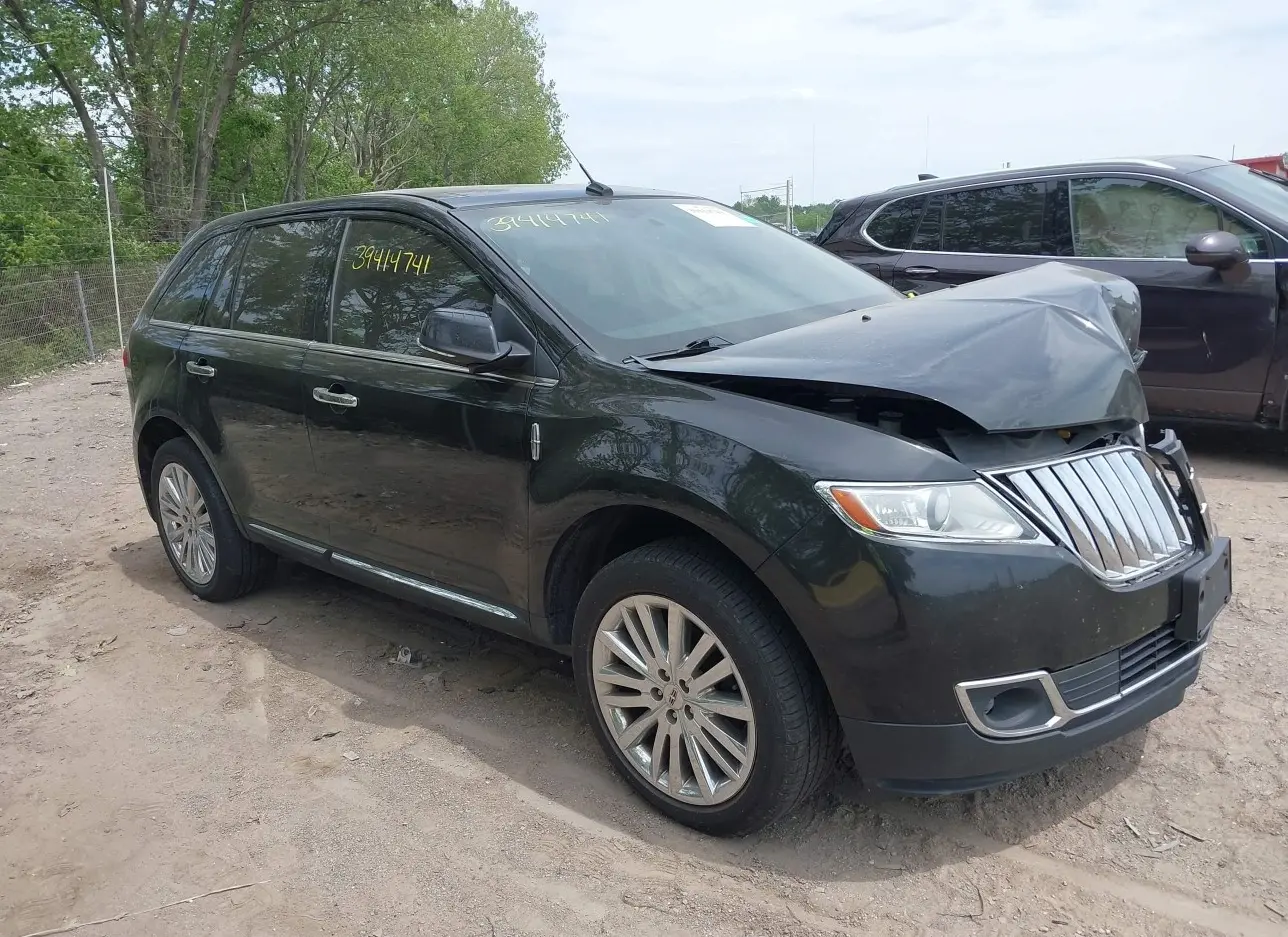 2014 LINCOLN  - Image 1.