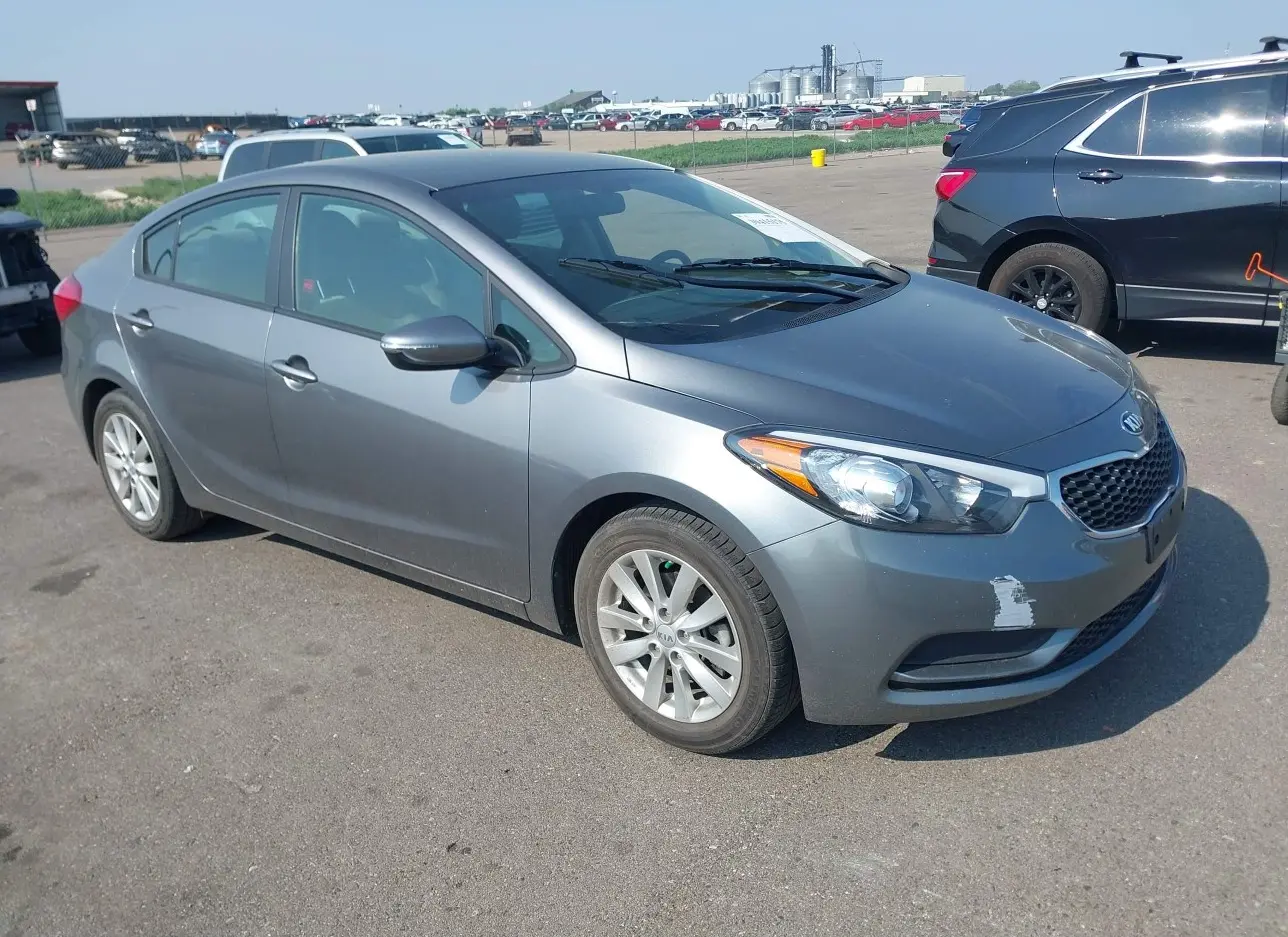 2016 KIA  - Image 1.