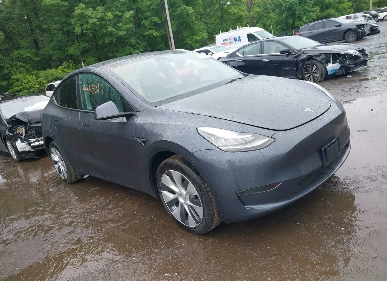 2022 TESLA  - Image 1.