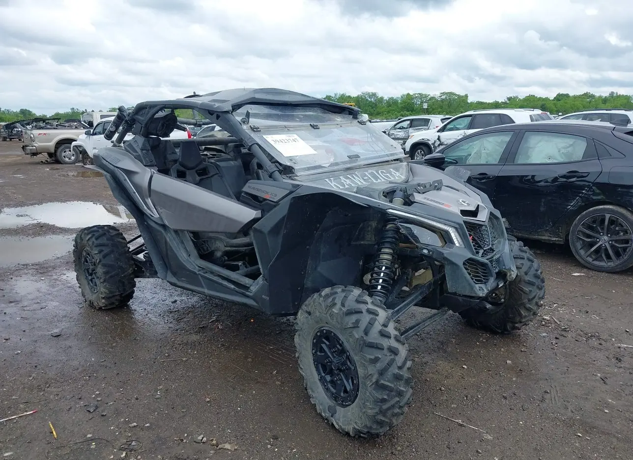2018 CAN-AM  - Image 1.