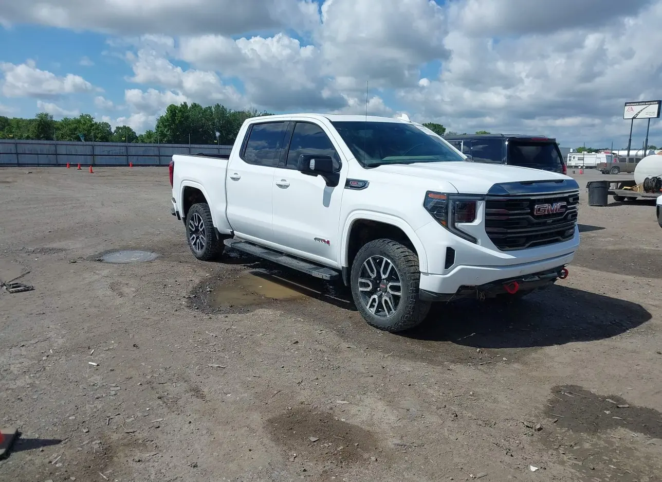 2024 GMC  - Image 1.