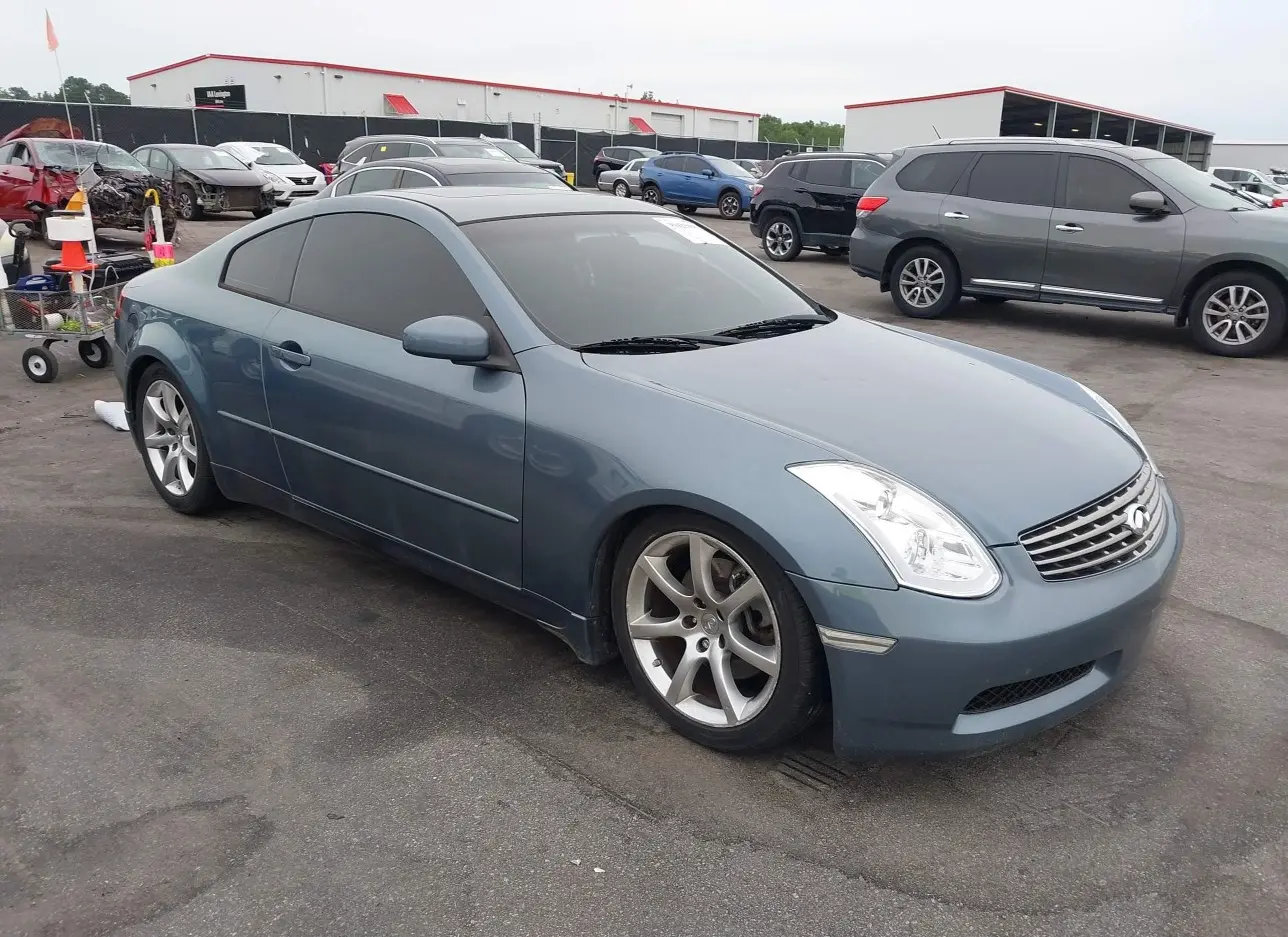 2005 INFINITI  - Image 1.