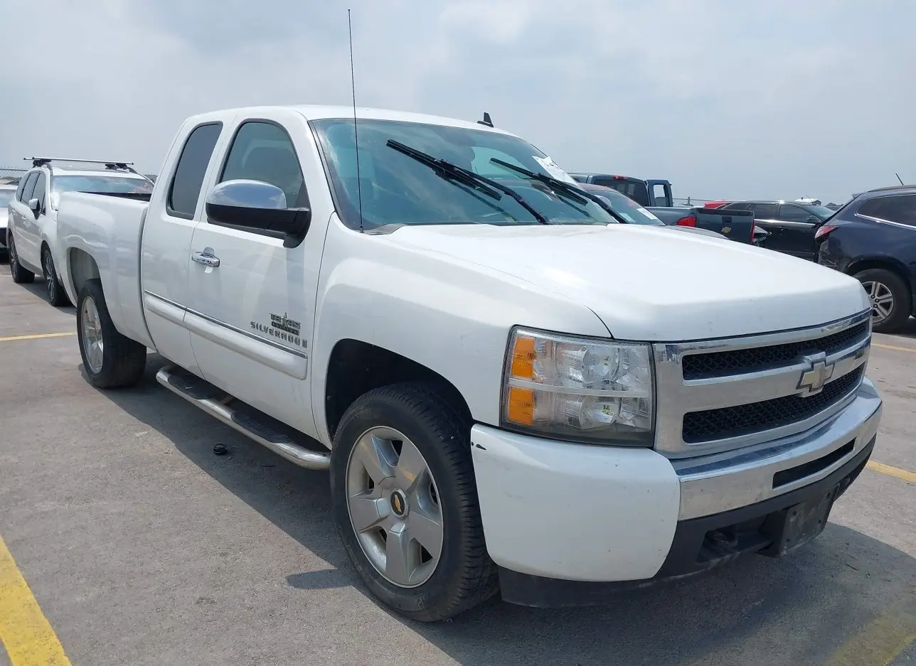 2009 CHEVROLET  - Image 1.