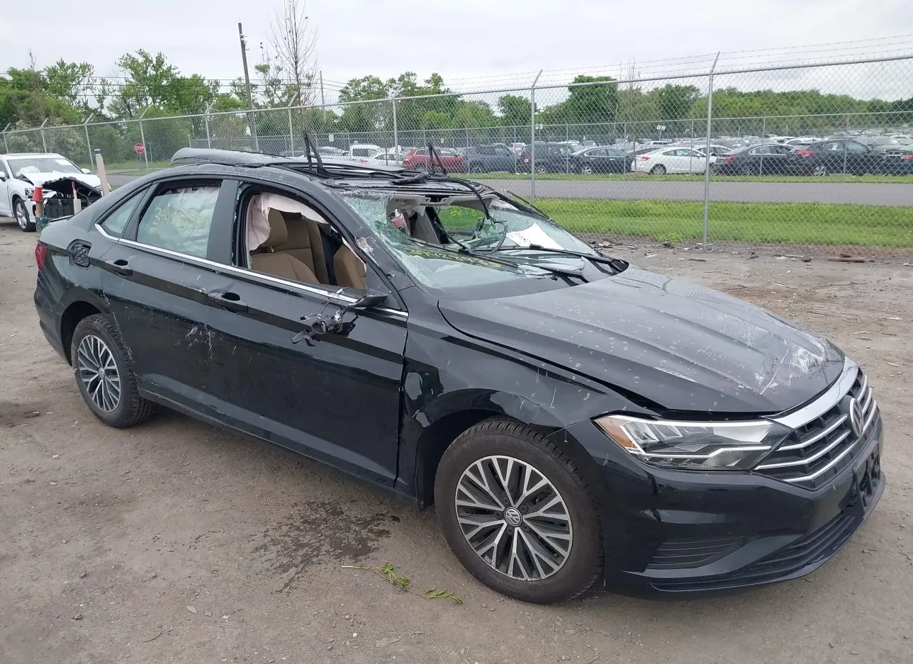 2019 VOLKSWAGEN  - Image 1.