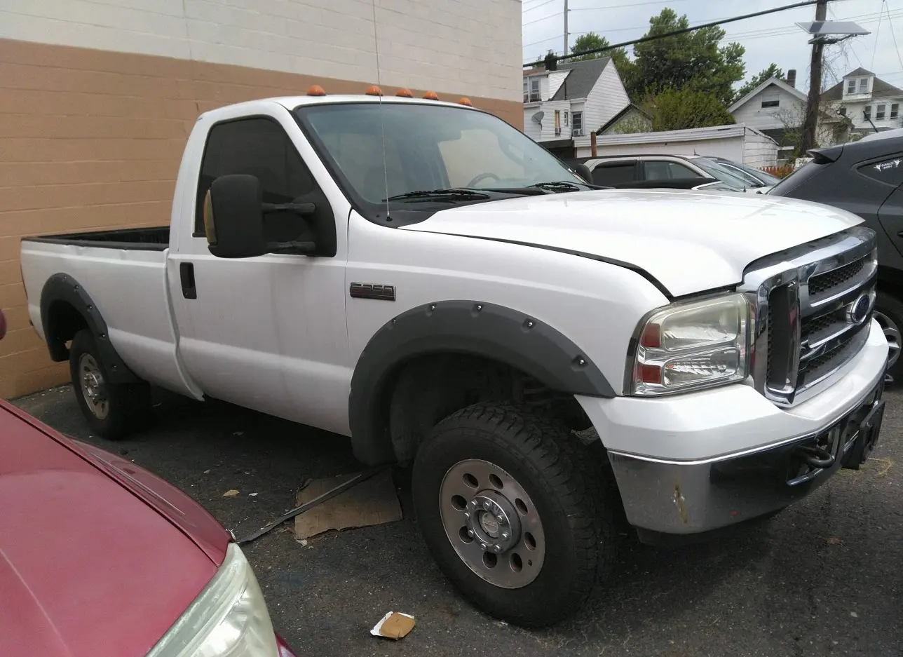 2005 FORD  - Image 1.