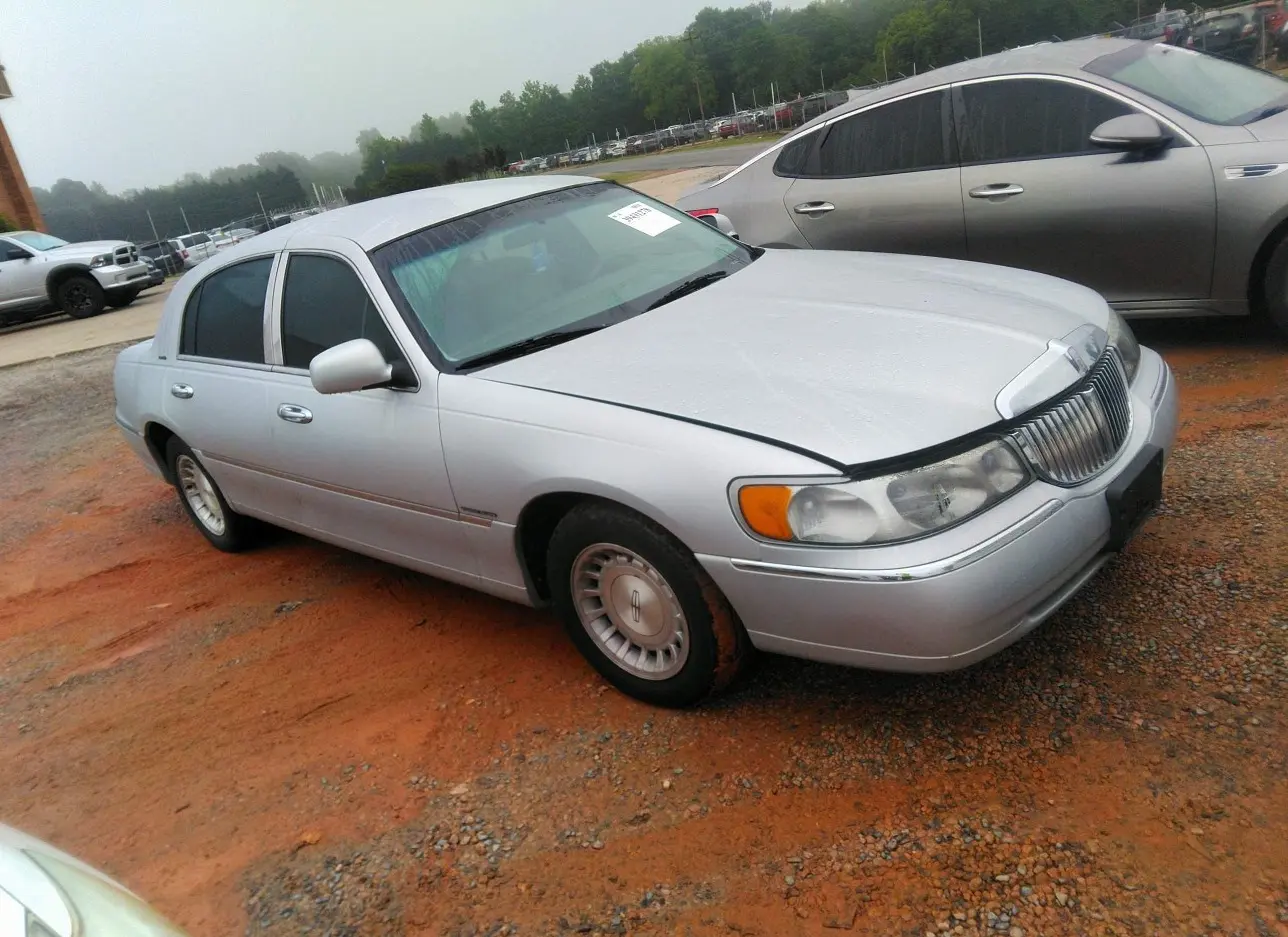 1999 LINCOLN  - Image 1.