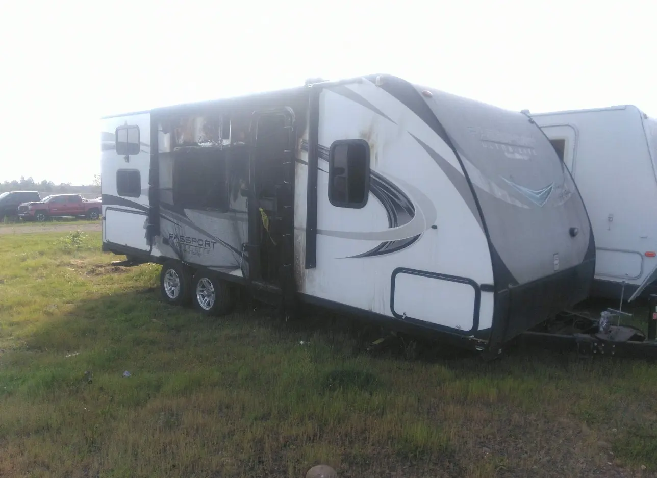 2017 KEYSTONE RV  - Image 1.