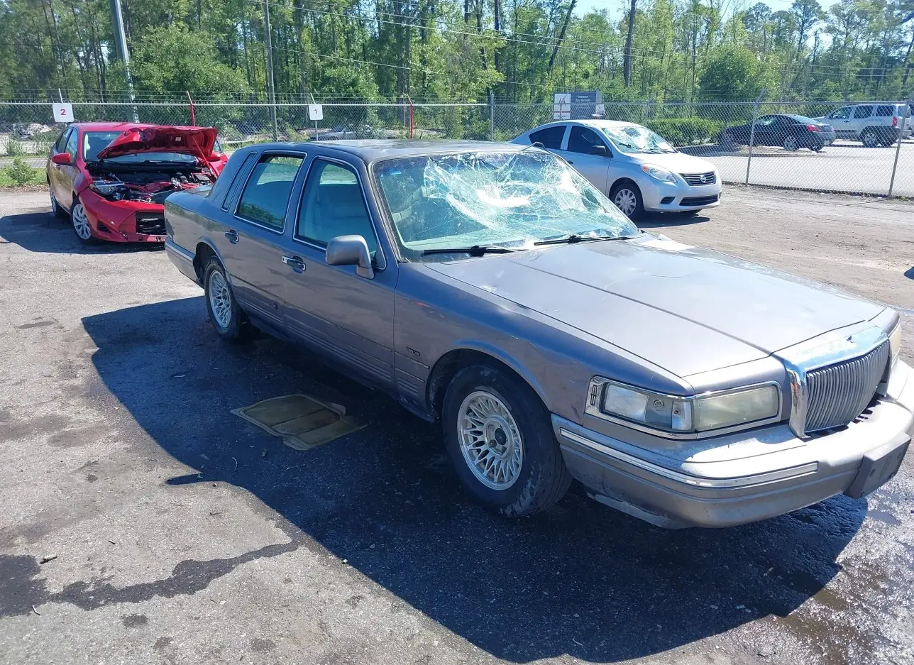 1996 LINCOLN  - Image 1.