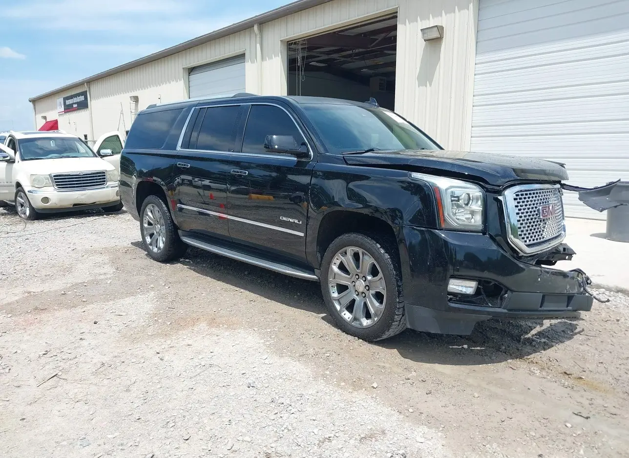 2016 GMC  - Image 1.