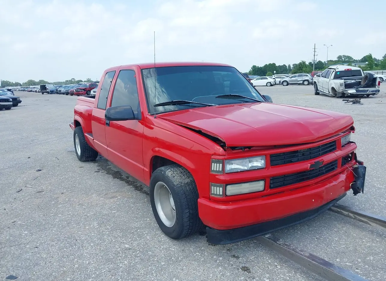 1996 CHEVROLET  - Image 1.