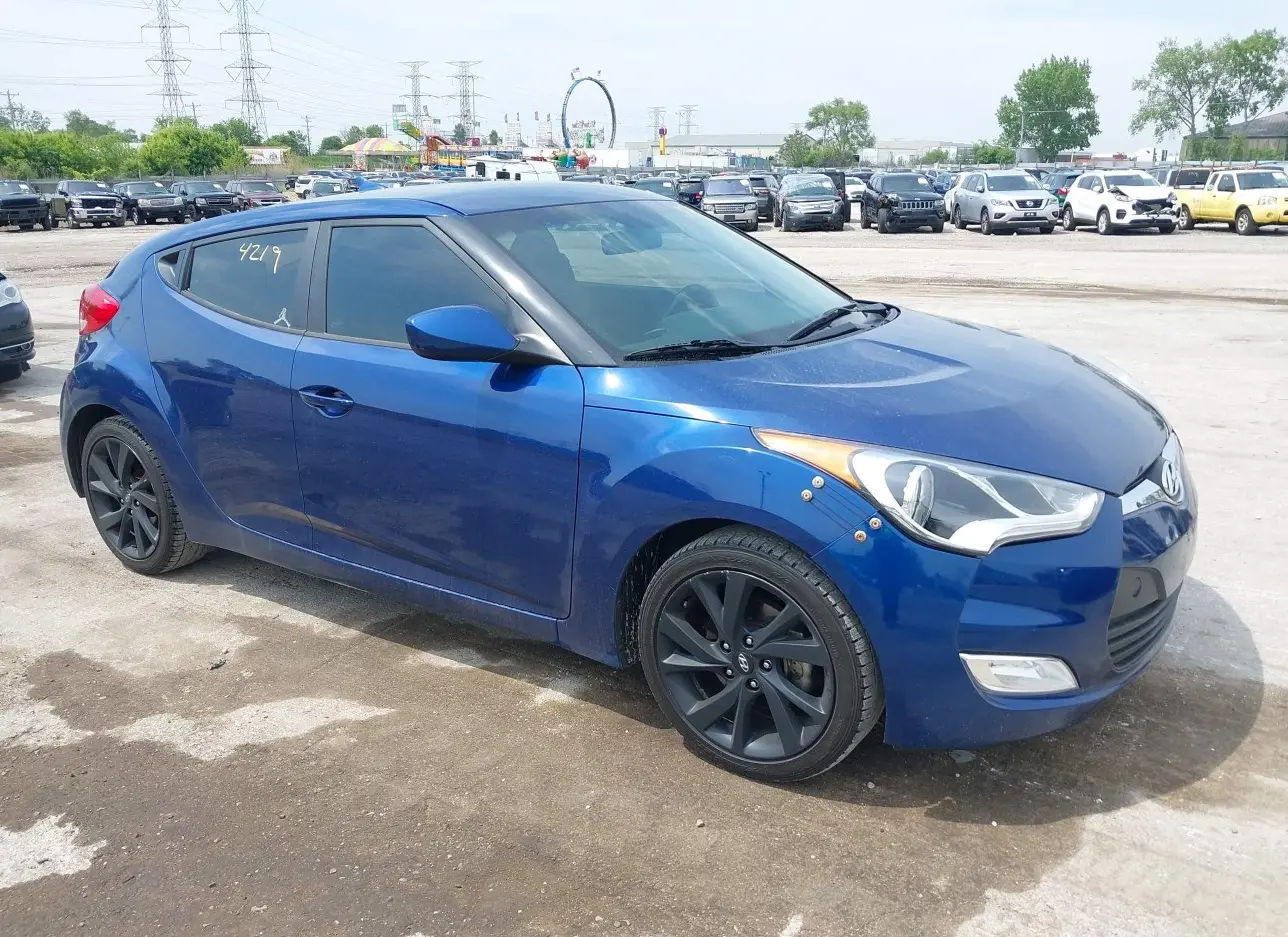 2017 HYUNDAI  - Image 1.