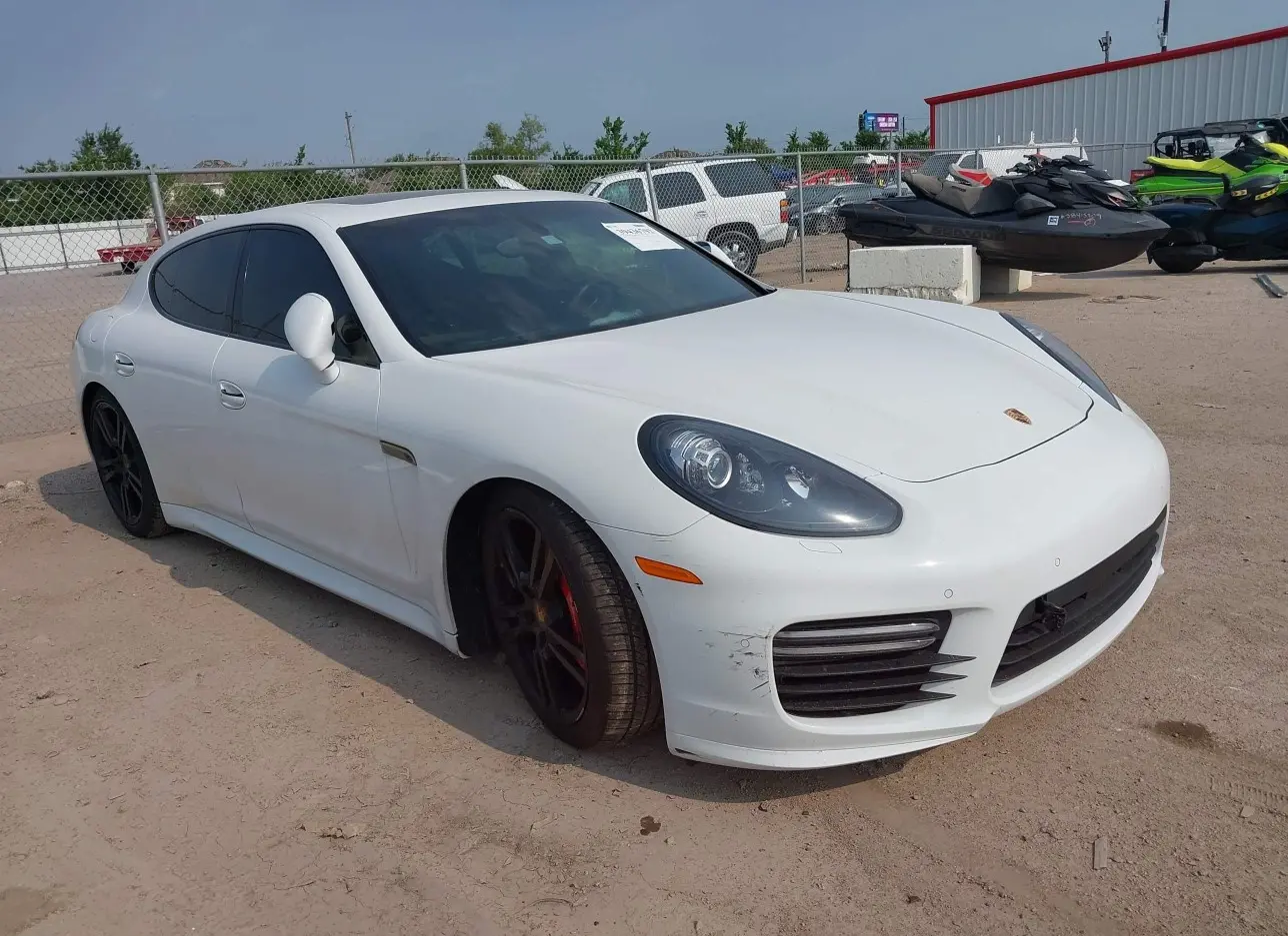 2015 PORSCHE  - Image 1.