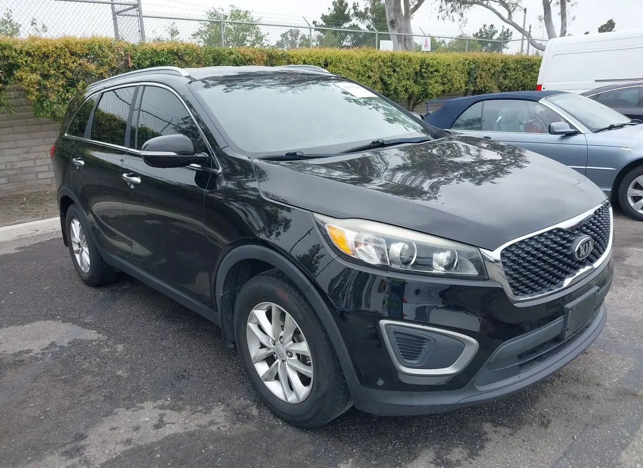 2016 KIA  - Image 1.