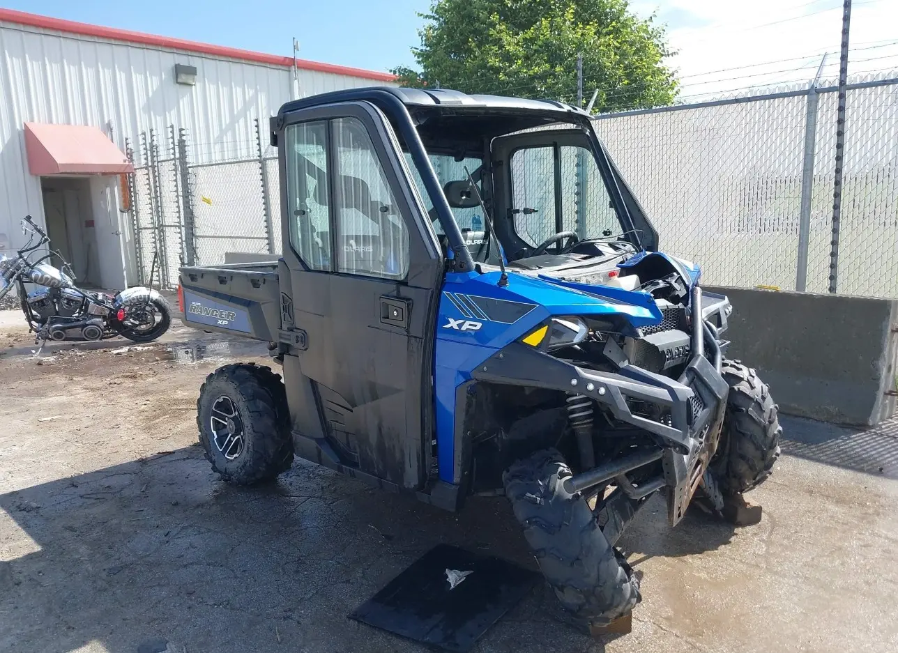 2014 POLARIS  - Image 1.