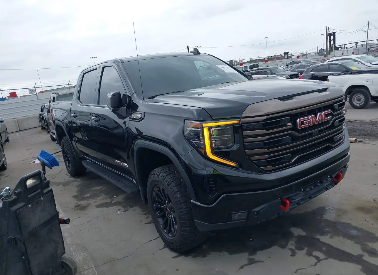 2022 GMC  - Image 1.