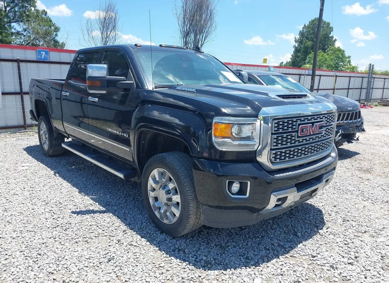 2018 GMC  - Image 1.