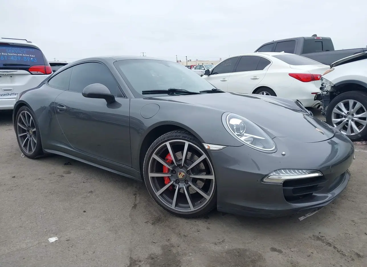 2013 PORSCHE  - Image 1.