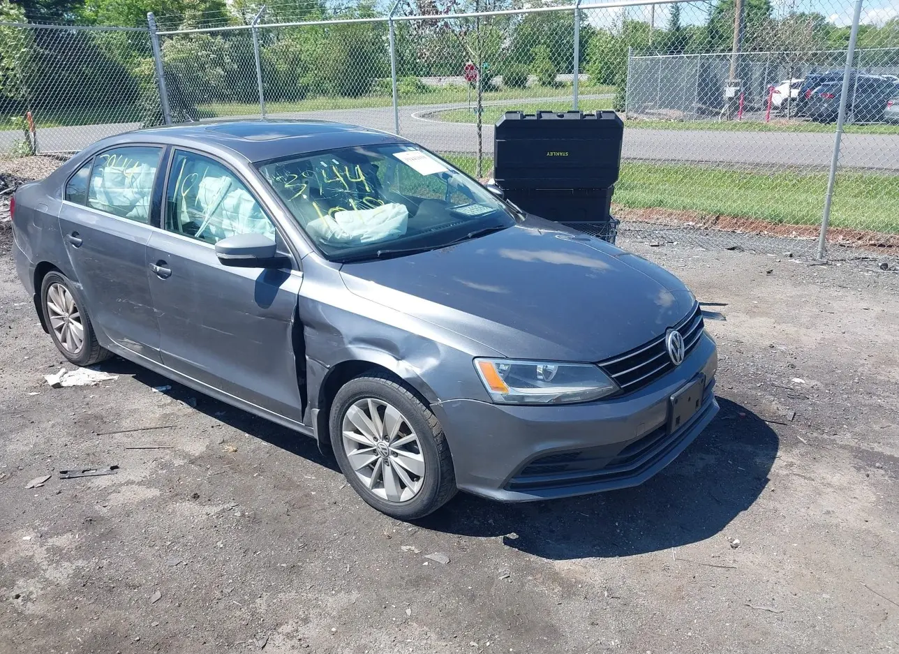 2015 VOLKSWAGEN  - Image 1.