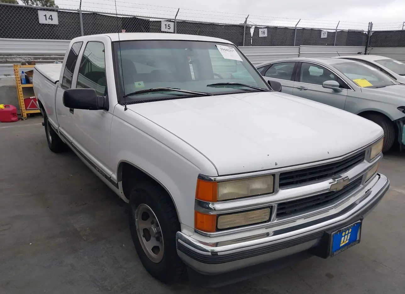 1997 CHEVROLET  - Image 1.