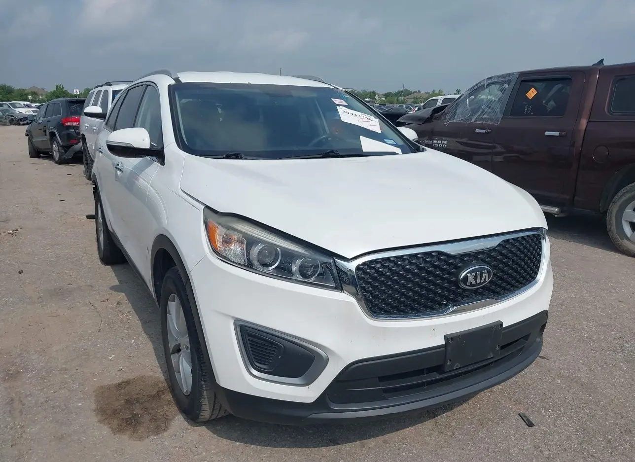 2016 KIA  - Image 1.