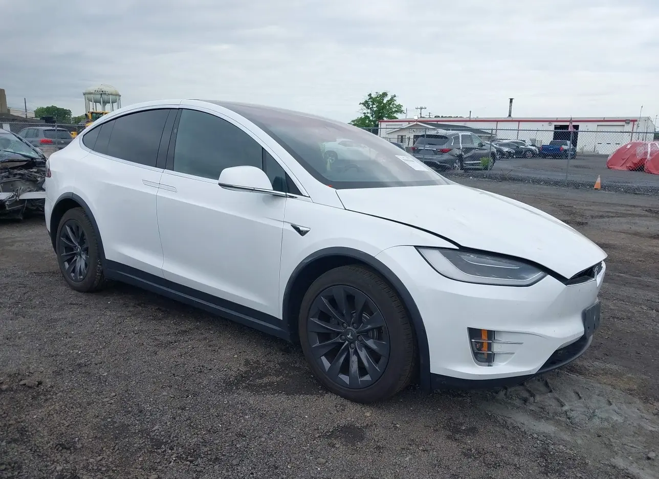 2018 TESLA  - Image 1.