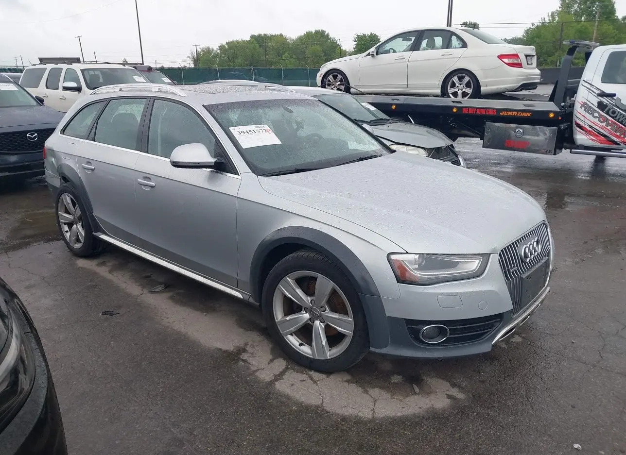 2013 AUDI  - Image 1.