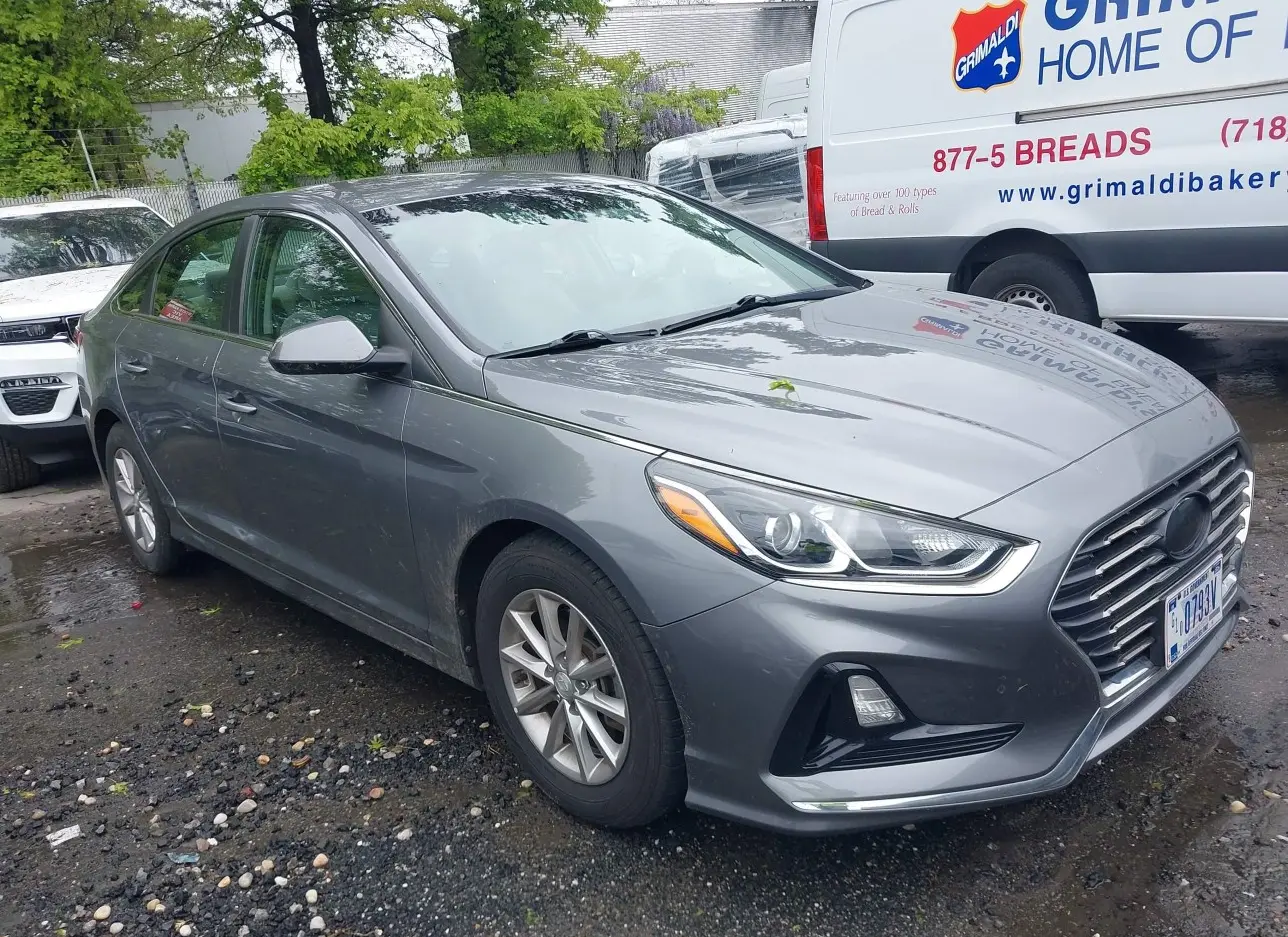 2018 HYUNDAI  - Image 1.