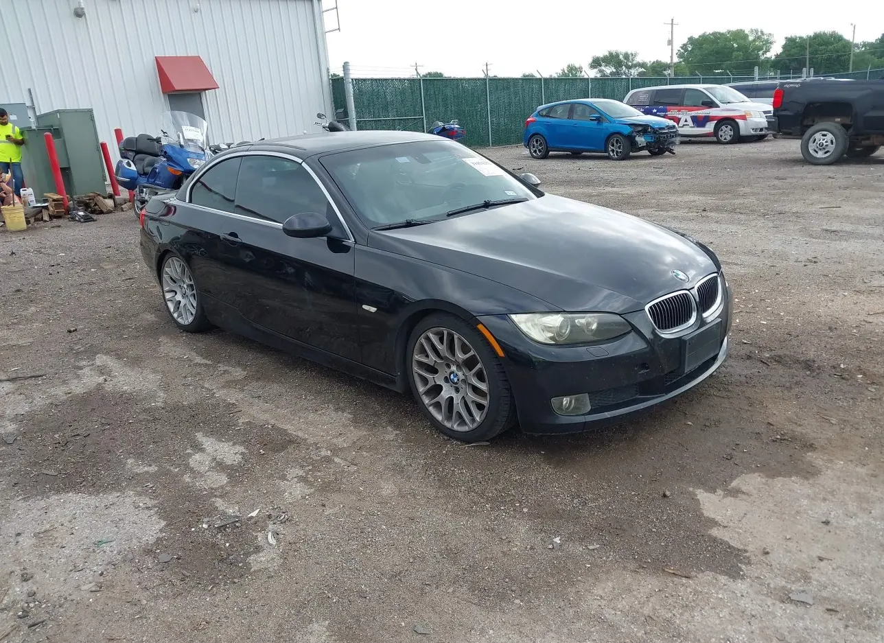 2009 BMW  - Image 1.