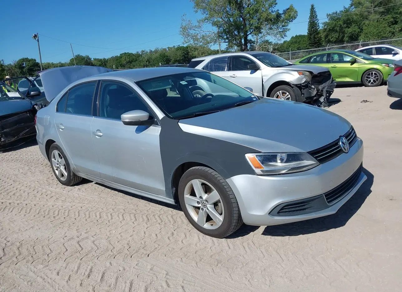 2014 VOLKSWAGEN  - Image 1.