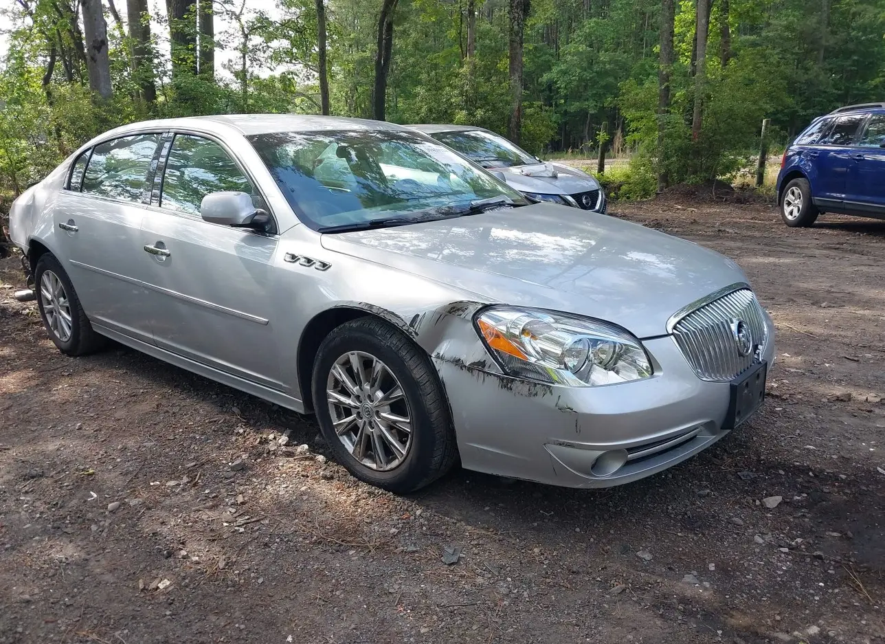 2011 BUICK  - Image 1.