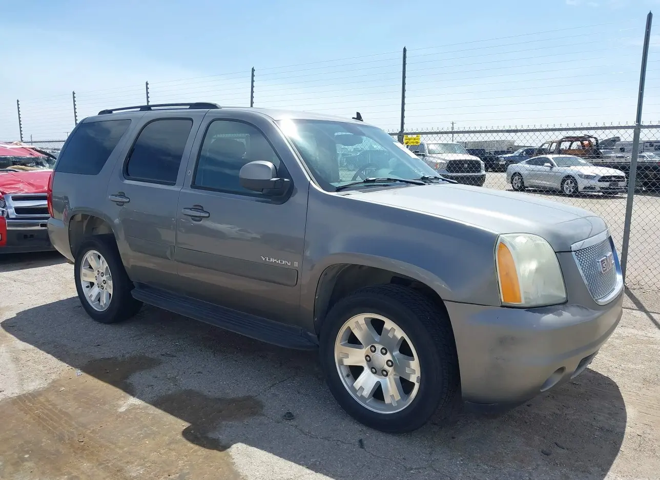 2007 GMC  - Image 1.