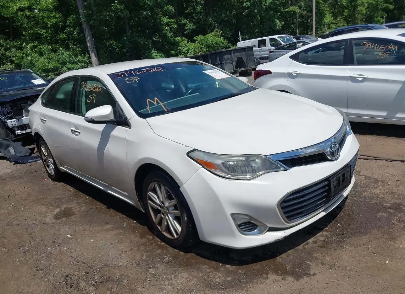 2015 TOYOTA  - Image 1.