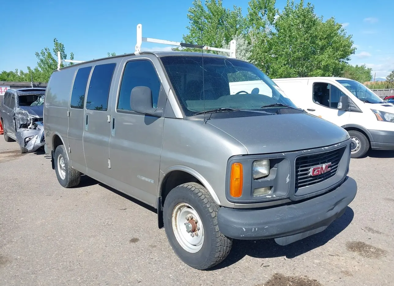 2001 GMC  - Image 1.