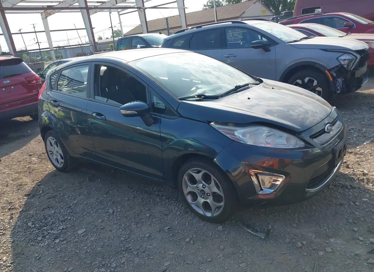 2011 FORD  - Image 1.