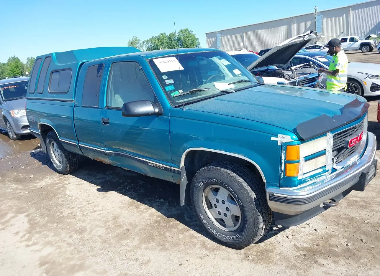 1995 GMC  - Image 1.