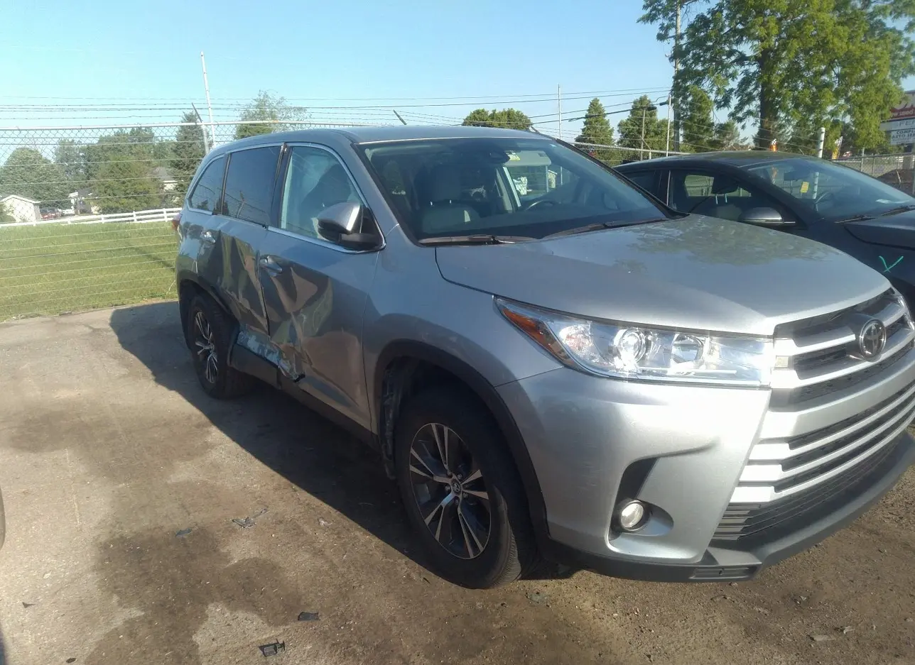 2019 TOYOTA  - Image 1.