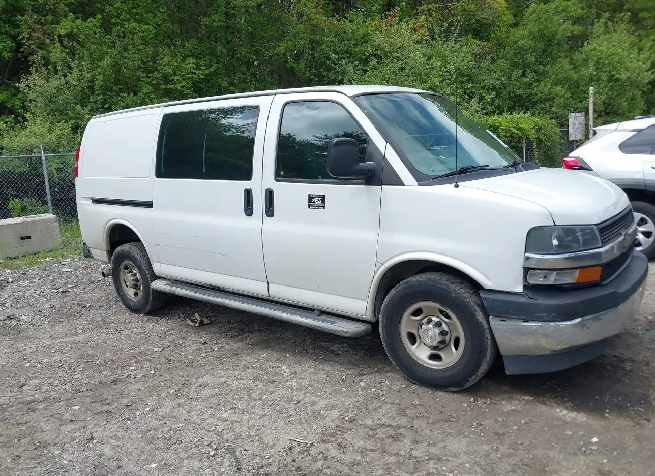 2019 CHEVROLET  - Image 1.