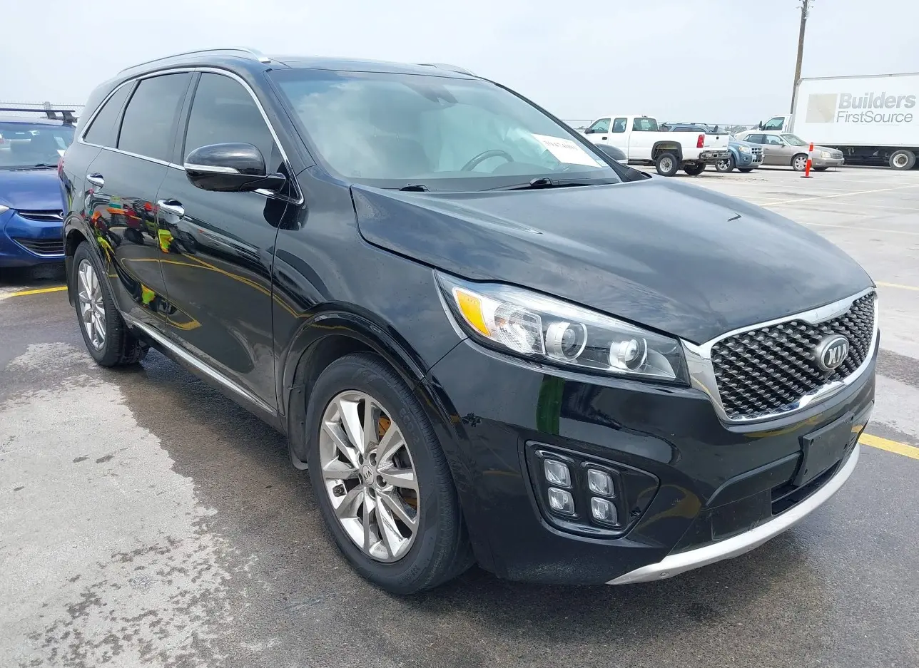 2017 KIA  - Image 1.